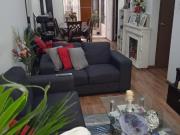 SE VENDE LINDO FLAT ZONA TRANQUILA Y CON REJAS