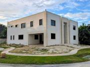 Se vende llamativa casa en el Yucatán Country Club