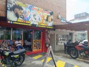 SE VENDE LOCAL COMERCIAL CON SUBDIVISION EN 4 LOCALES...
