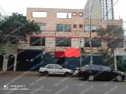 SE VENDE LOCAL COMERCIAL DE DOS PISOS CON DOBLE...