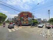 SE VENDE LOCAL COMERCIAL EN ESQUINA AVENIDAS DE SAN LUIS...