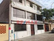 Se Vende Local De 3 Pisos En San Juan De Miraflores