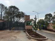 Se vende lote coto privado altozano cerca casa club...