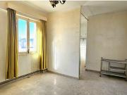 Se vende luminoso apartamento en el centro, a reformar...