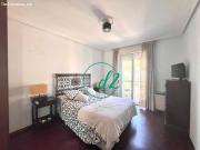 SE VENDE LUMINOSO PISO A ESCASOS METROS DE LAS TERMAS DE...