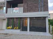 SE VENDE MODERNA CASA DOMOTIZADA – BARRIO SANTA MARTA,...