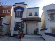 SE VENDE muy bonita casa en VILLA del CEDRO II Ensenada