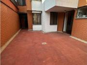 SE VENDE O PERMUTA APARTAMENTO EN ALAMOS AREA 160 M2