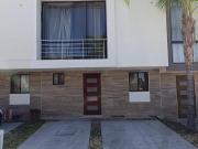 Se vende o renta casa en condominio en residencial El...