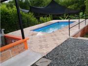 Se vende o se permuta casa campestre en la via Alcala...