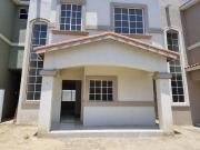 Se vende o se traspasa bonita residencia en La Cienega... Se vende o se traspasa bonita residencia en La Cienega...