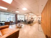 SE VENDE OF. AMOBLADA DE 2 PISOS EN C. EMPRESARIAL