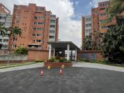 Se vende Penthouse 333m2.5H/6B/4P. Macaracuay