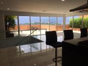 Se vende PH de 500 M² 4h/7b/4p Lomas del Sol