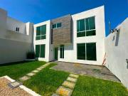 SE VENDE PRECIOSA CASA DE 4 RECAMARAS Y AMPLIO JARDIN...