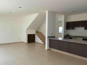 Se Vende Preciosa Casa en REAL DE JURIQUILLA, Jardín, 3 Recs