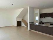 Se Vende Preciosa Casa en REAL DE JURIQUILLA, Jardín, 3...