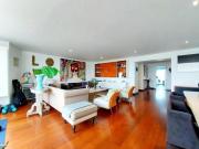 Bajo de precio! Venta dpto totalmente remodelado con...