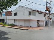 SE VENDE PROPIEDAD COMERCIAL ESQUINERA BARRIO ALVERNIA...