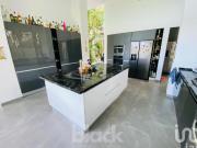 SE VENDE RESIDENCIA EN LAGOS DEL SOL
