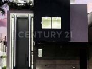 Se vende residencia con acabados de Lujo en Vía Cumbres...