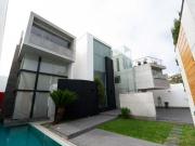 SE VENDE RESIDENCIA DE LUJO FRENTE A PARQUE