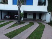 Casa con 5 recámaras y 1003m2 de terreno en venta, en...