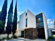 RESIDENCIA NUEVA EN VENTA JARDINES DE STA ANITA