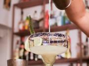 Se vende restaurante en pleno funcionamiento en zona...