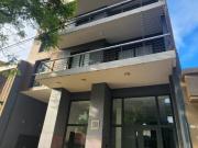 SE VENDE SEMI PISO EN ZONA PARQUE