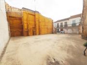 Se vende solar de 202 metros cuadrados y 11 metros de...