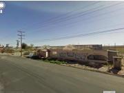 SE VENDE TERRENO CON CONSTRUCCIONES
