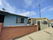 SE VENDE TERRENO CON CONSTRUCCIONES RENTABLES. COLONIA...