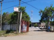 SE VENDE TERRENO CON CONSTRUCCIONES TIPO INDUSTRIAL