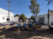 Se vende terreno en la Zona industrial de GDL con 2 ingresos