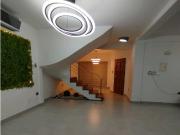 Se vende Town house moderno en mañongo, 100% planta y...