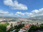 Se vende Townhouse 500m² 4h+1s/5b+1s/4p Colinas de Bello...