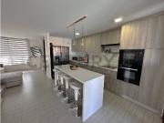 SE VENDE TOWNHOUSE EN PEÑALOLEN