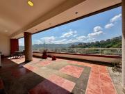 Se vende y/o alquila PH 697m2 4h+s+ch/7b/4p Colinas de...