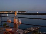 Seafront flat to rent disponible Jan, Fev et Mar