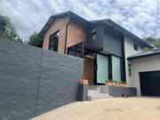 seamless luxury awaits complete w.