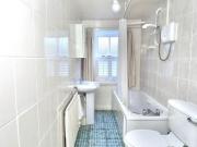 Seaside in the city! 2 bedroom apartment with garden
