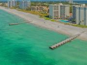 Seaside villa with pool