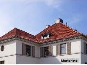 Sechs und Einfamilienhaus + provisionsfrei