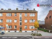 Sechsfamilienhaus mit 5 Garagen in zentraler Lage