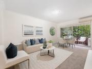 SECLUDED APARTMENT WITH LEAFY OUTLOOK IN A WONDERFULLY...