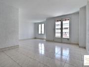 Secteur la Timone, T4 de 82M2 avec terrasse et cave.
