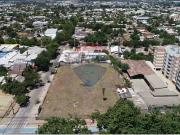 Sector Plaza las Heras, amplio terreno esquina