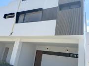 CASAS NUEVAS EN LA CUSPIDE SEGURIDAD PRIVACIDAD...