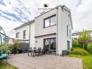 Sehr attraktive Doppelhaushälfte in sehr guter Lage von...